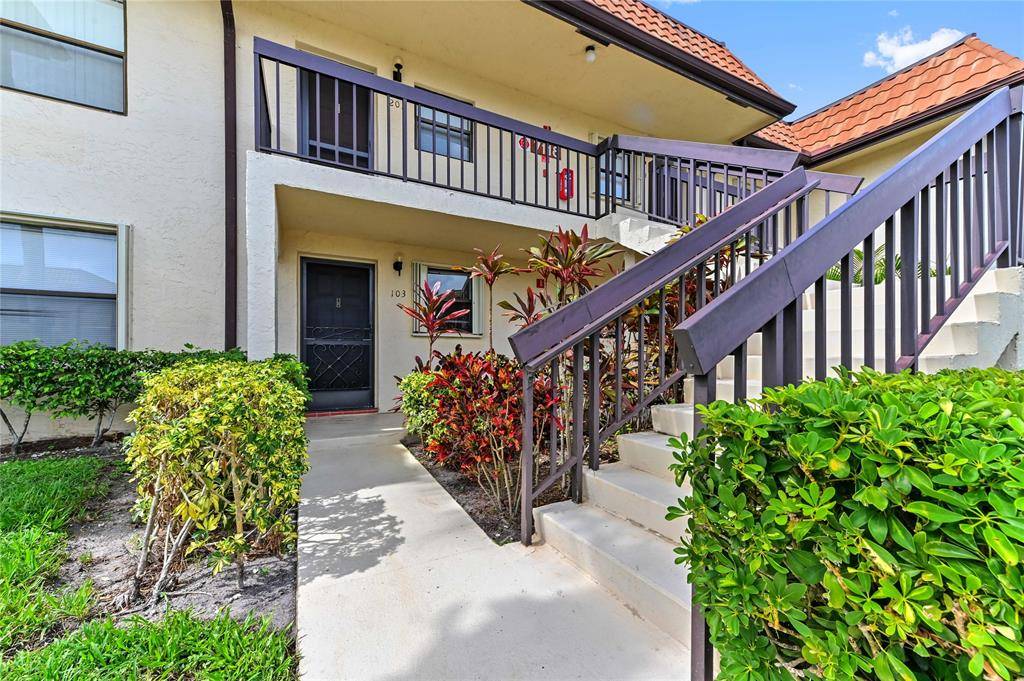 7118 Golf Colony Ct #103, Lake Worth, FL 33467