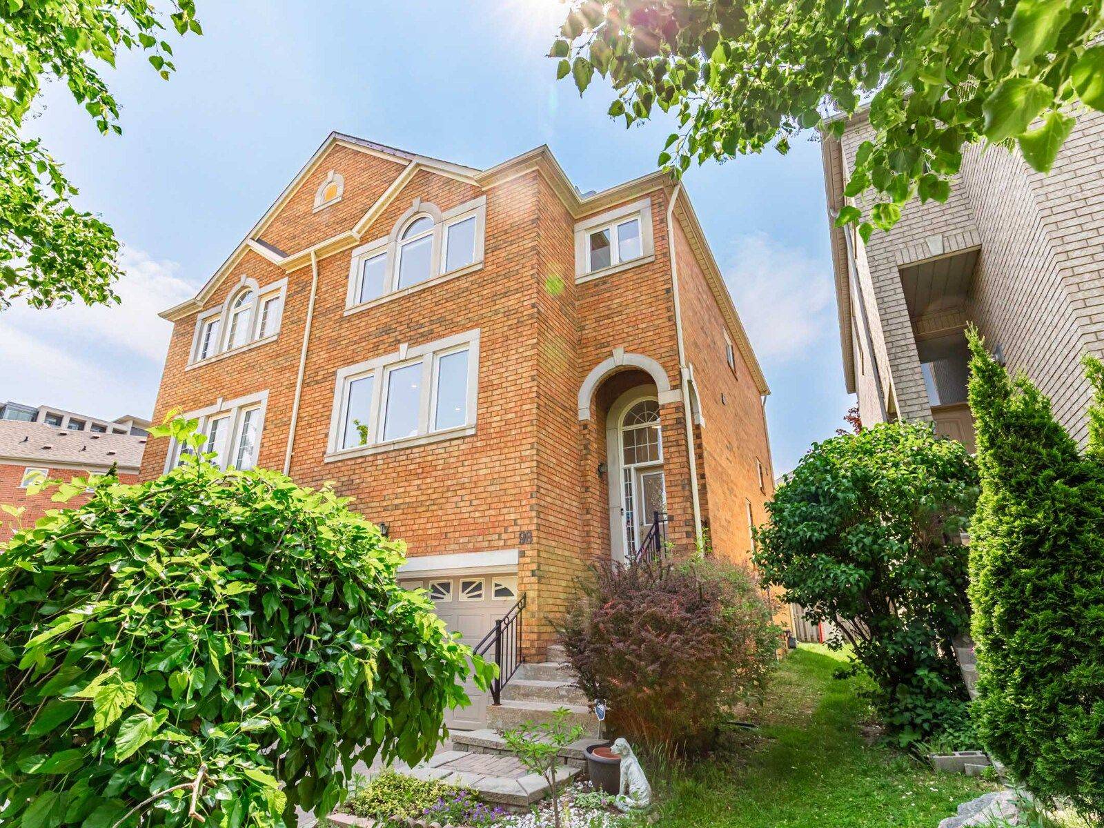 98 Leitchcroft CRES, Markham, ON L3T 7T9