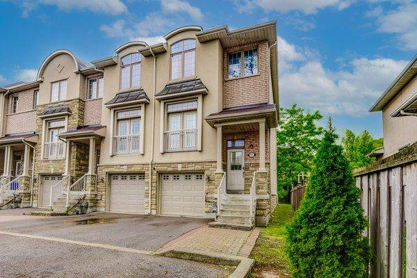 Richmond Hill, ON L4C 0V9,9205 Bathurst ST #11
