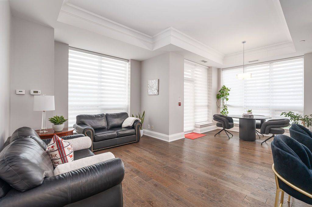 Markham, ON L6C 0Y1,9 Stollery Pond CRES #212