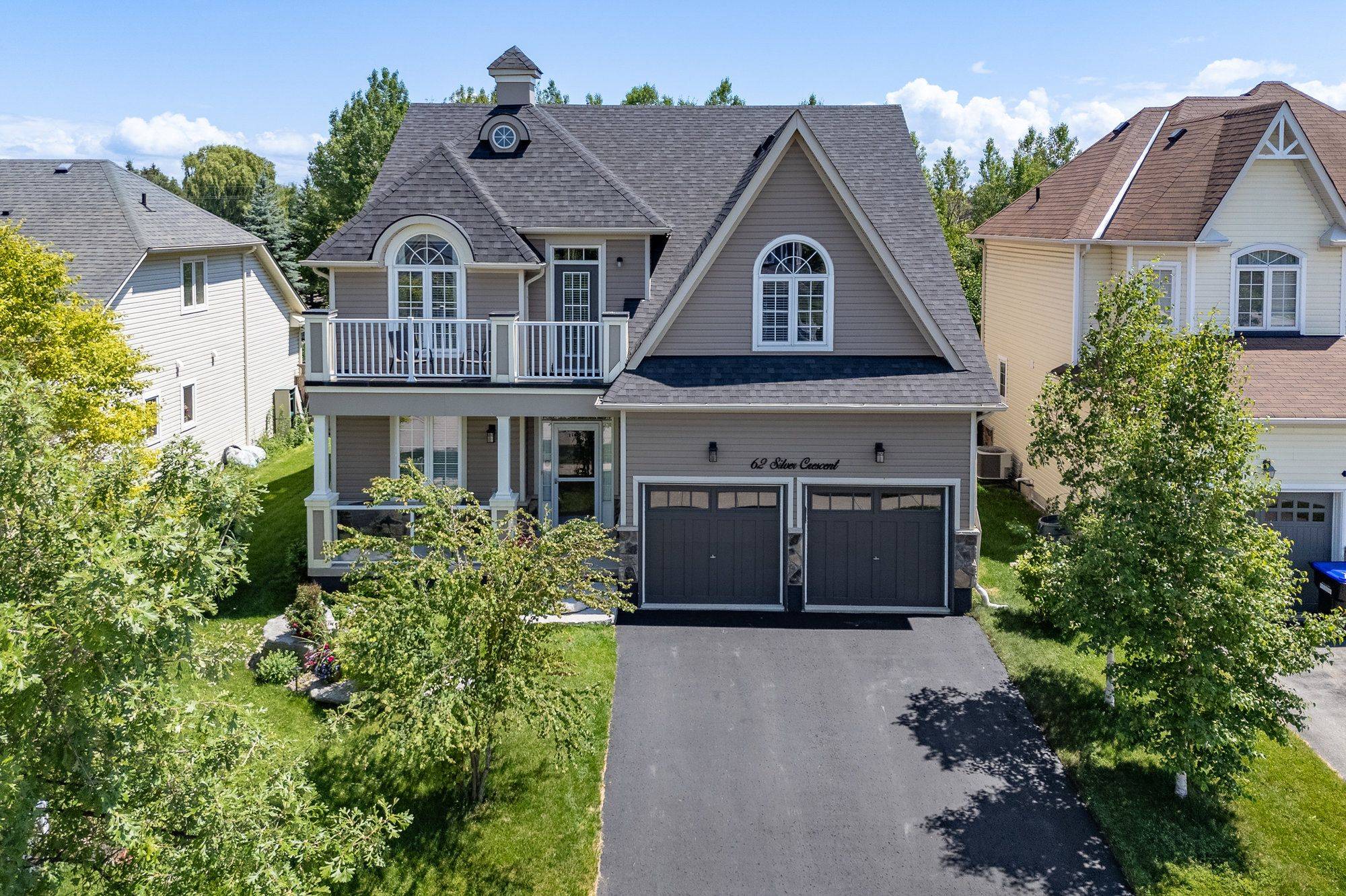 Collingwood, ON L9Y 0E9,62 Silver CRES