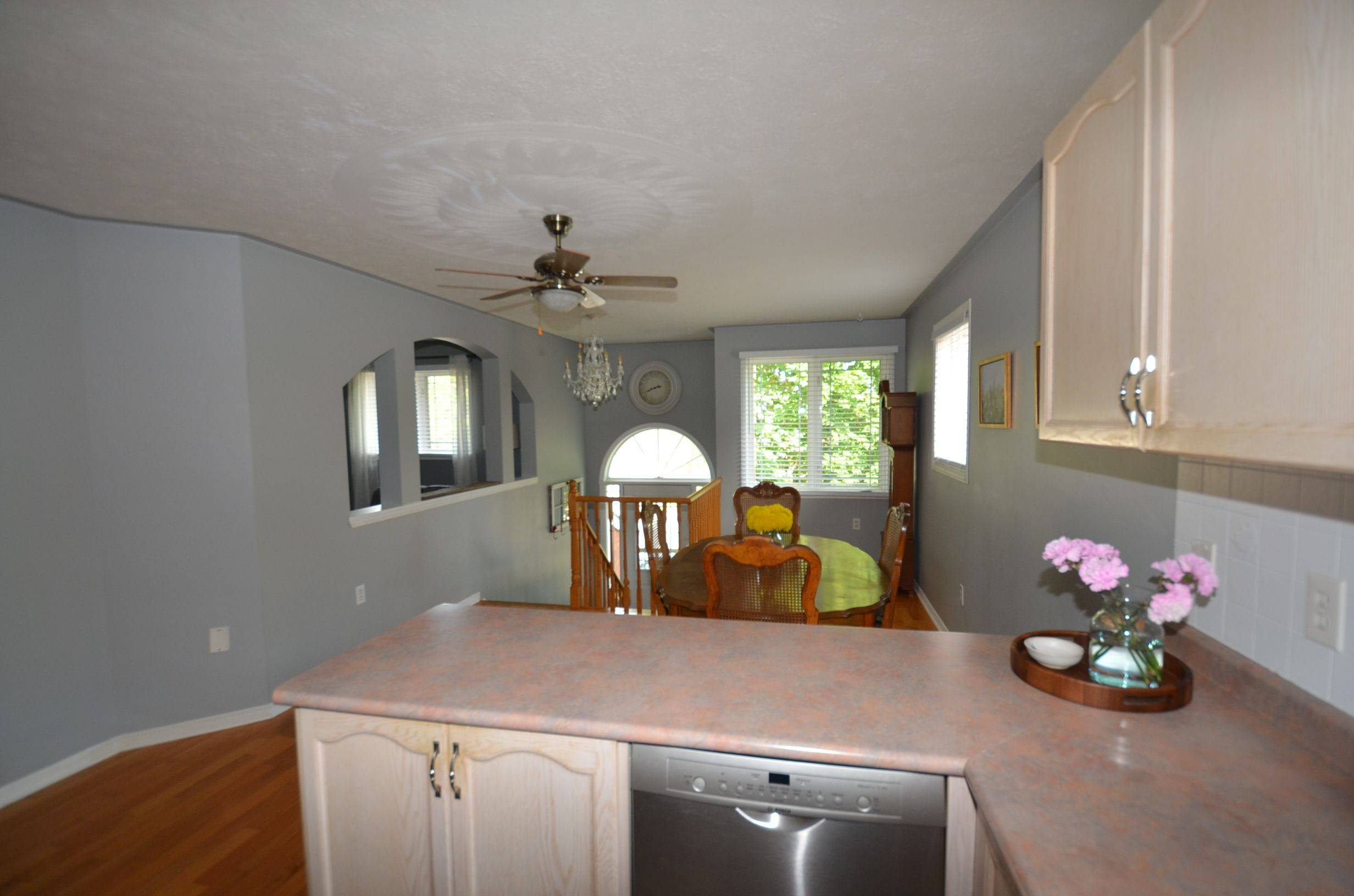 Orillia, ON L3V 7X3,131 Julia CRES
