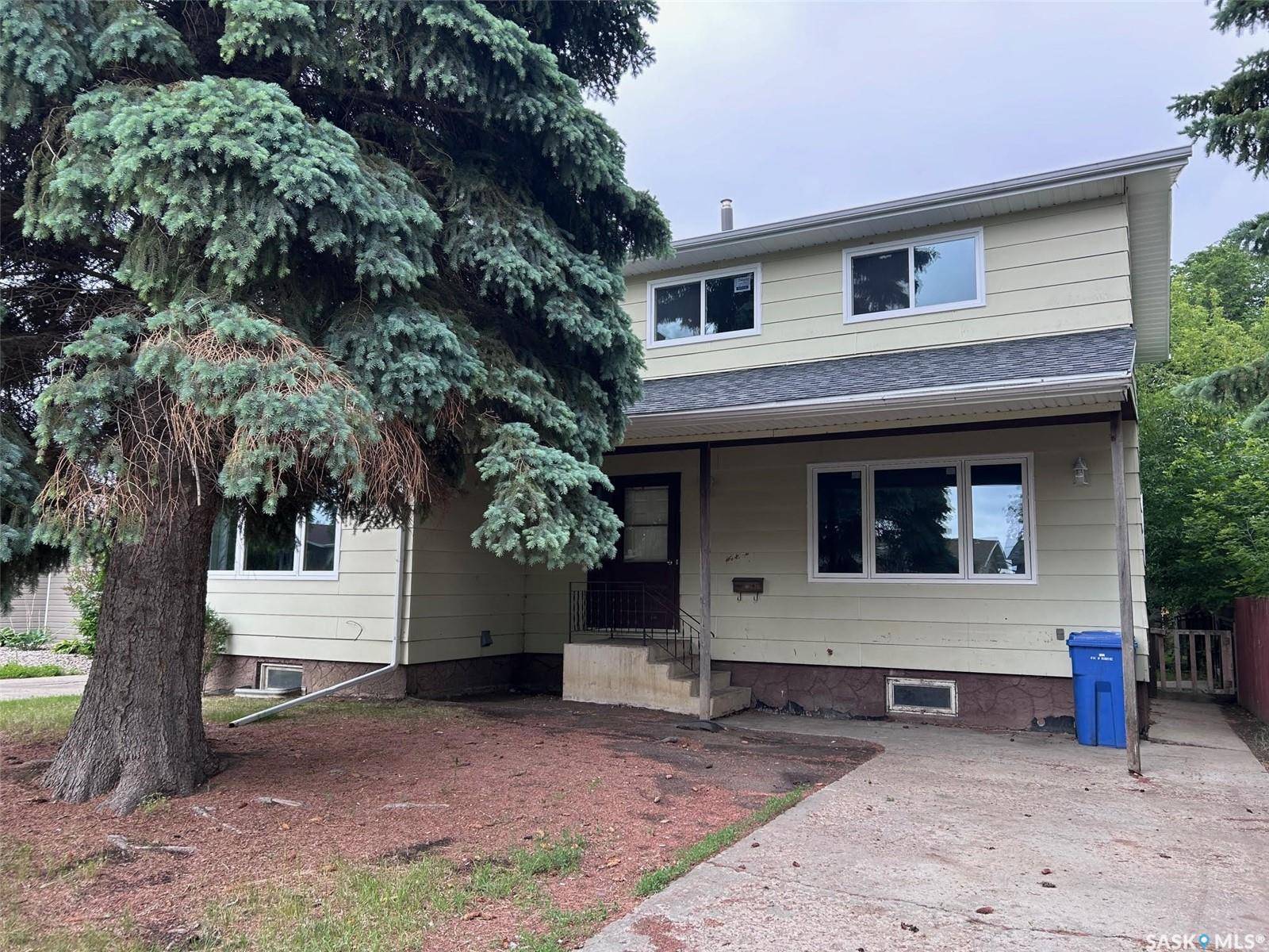 11357 Clark DRIVE #B, North Battleford, SK S9A 3P6