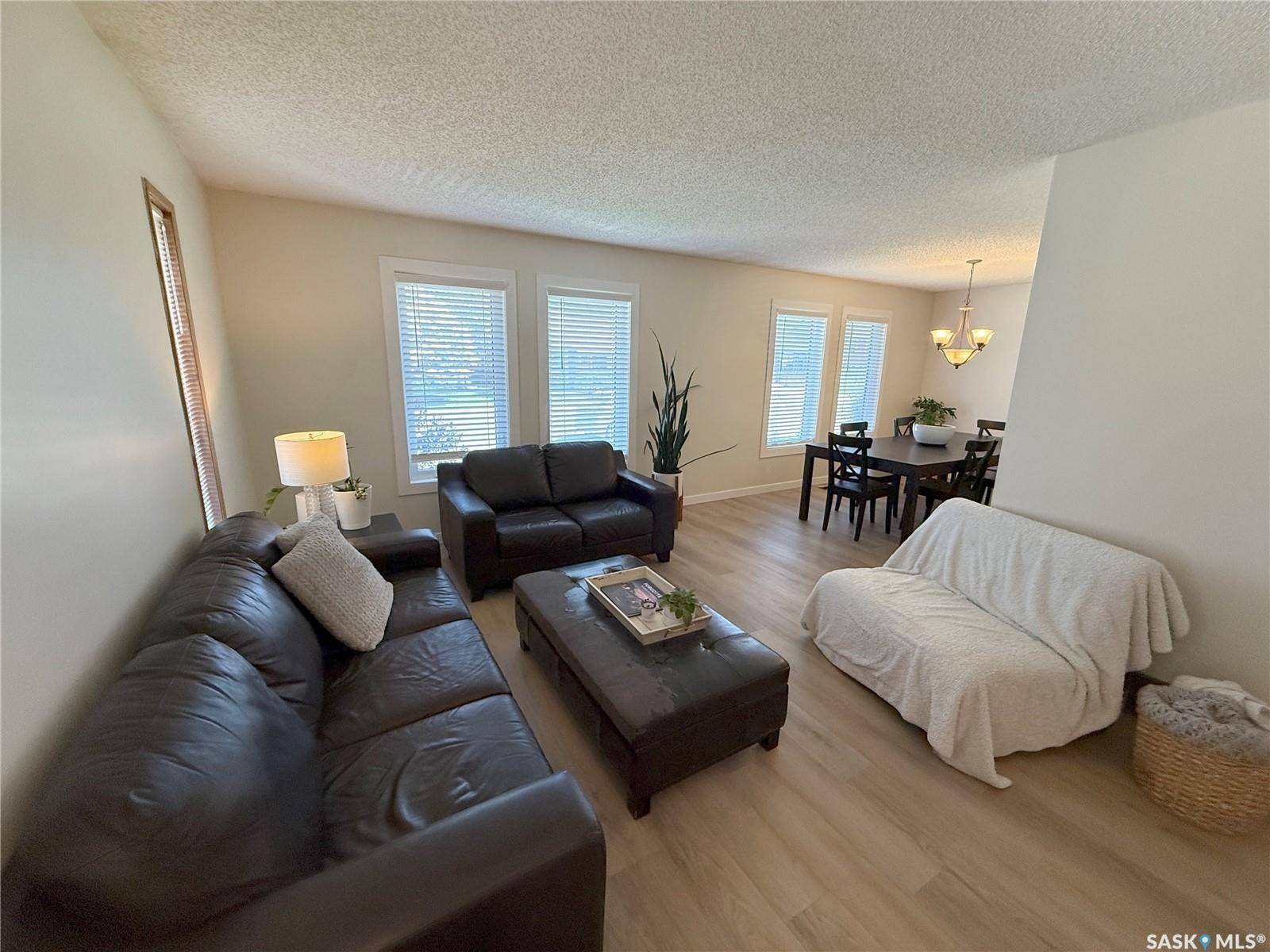 Saskatoon, SK S7K 6J2,359 Verbeke ROAD