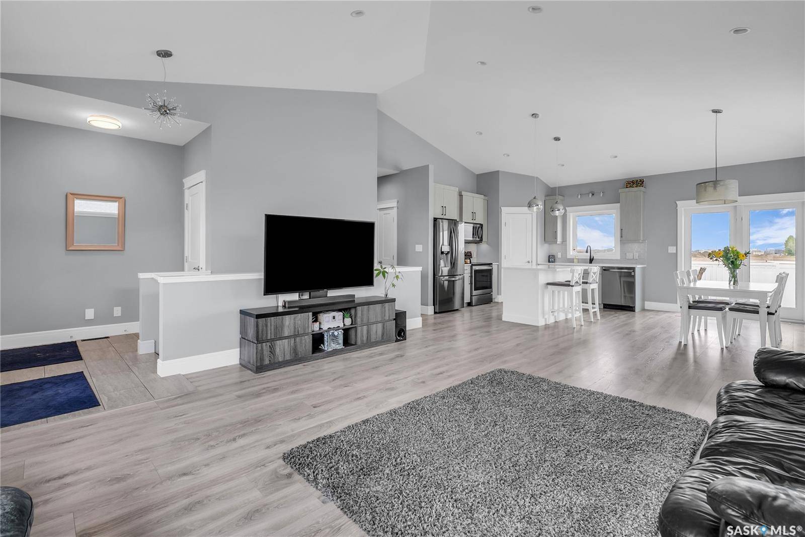 Warman, SK S0K 4S5,820 1st AVENUE N