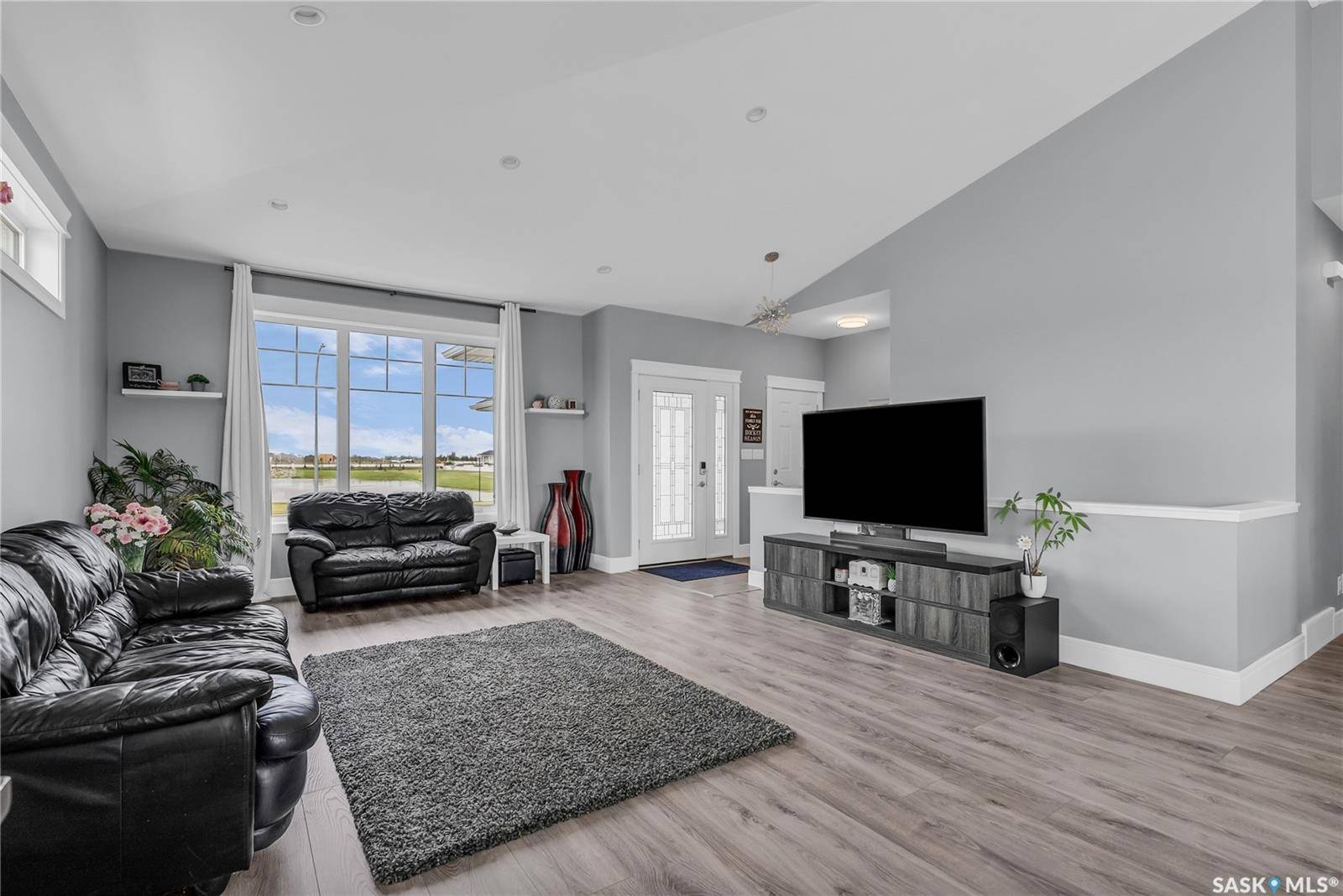 Warman, SK S0K 4S5,820 1st AVENUE N