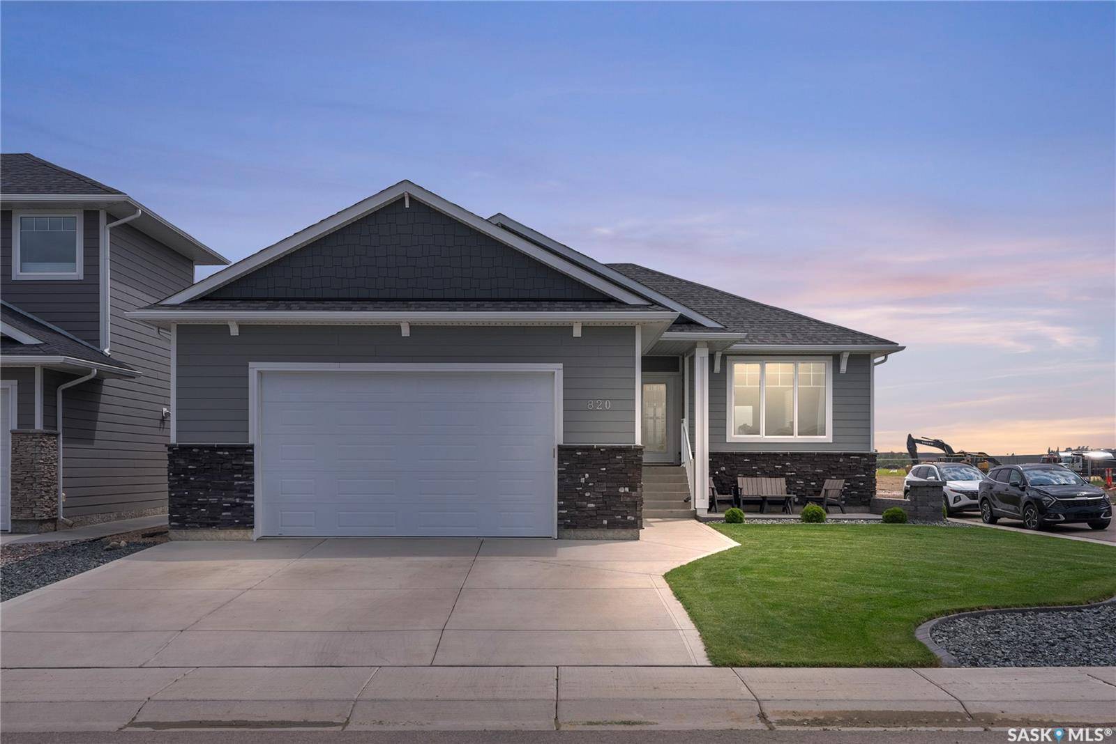 820 1st AVENUE N, Warman, SK S0K 4S5