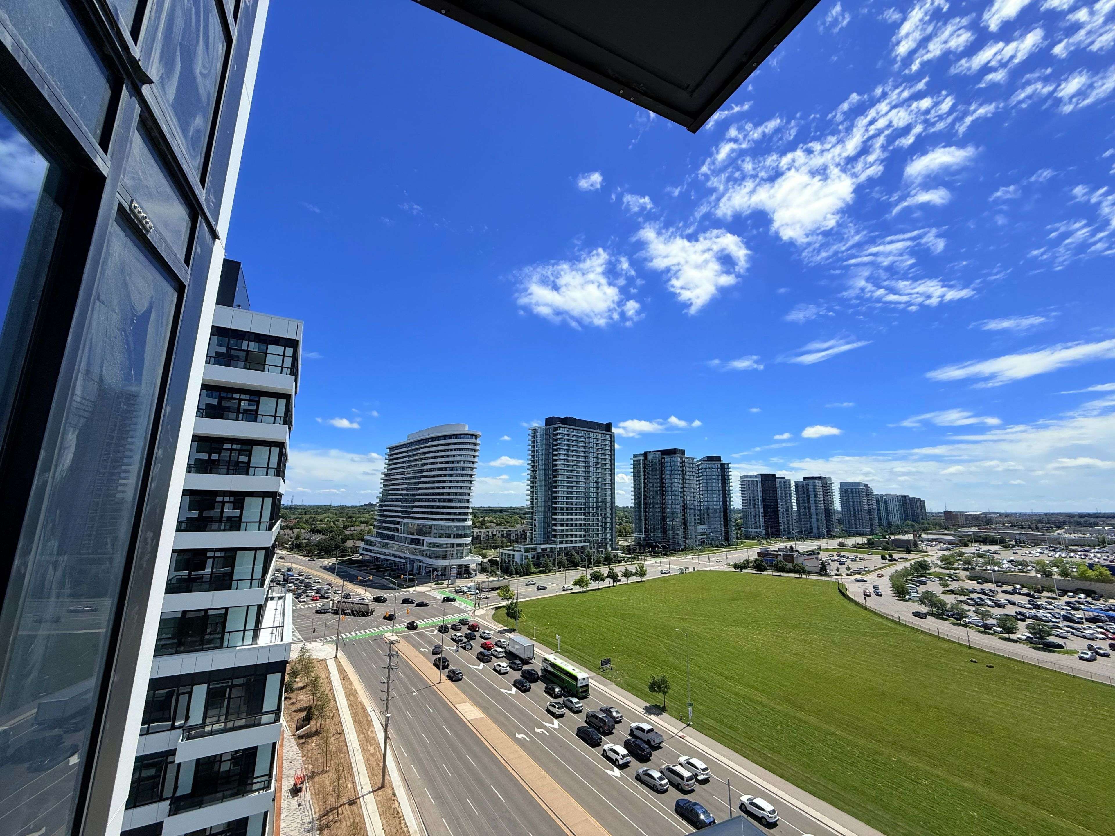 Mississauga, ON L5M 2T2,2495 Eglinton AVE #1204