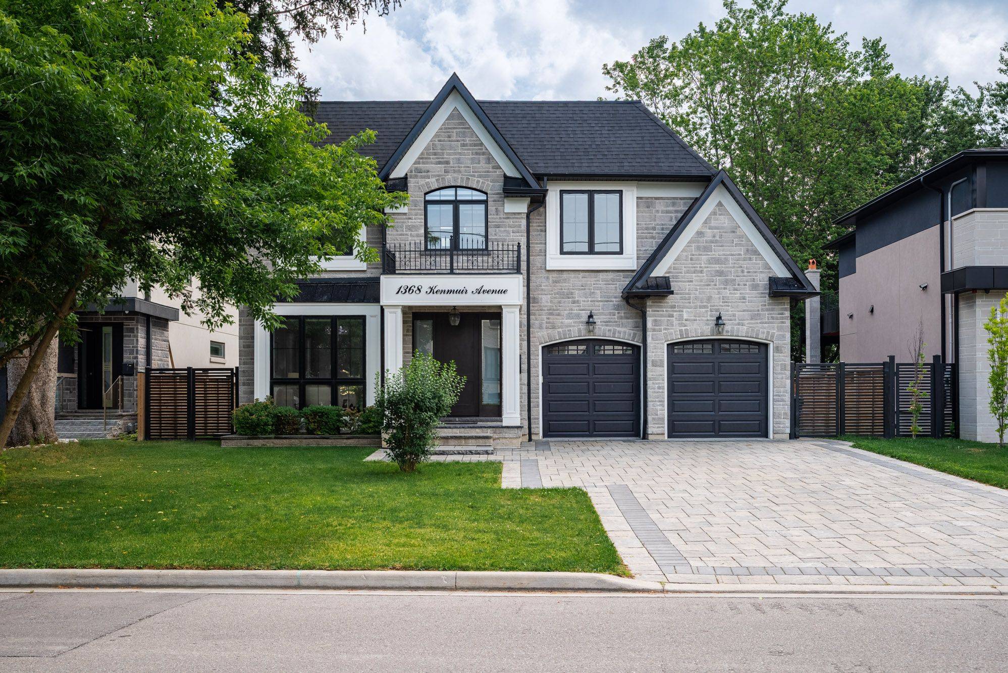 Mississauga, ON L5G 4B4,1368 Kenmuir AVE