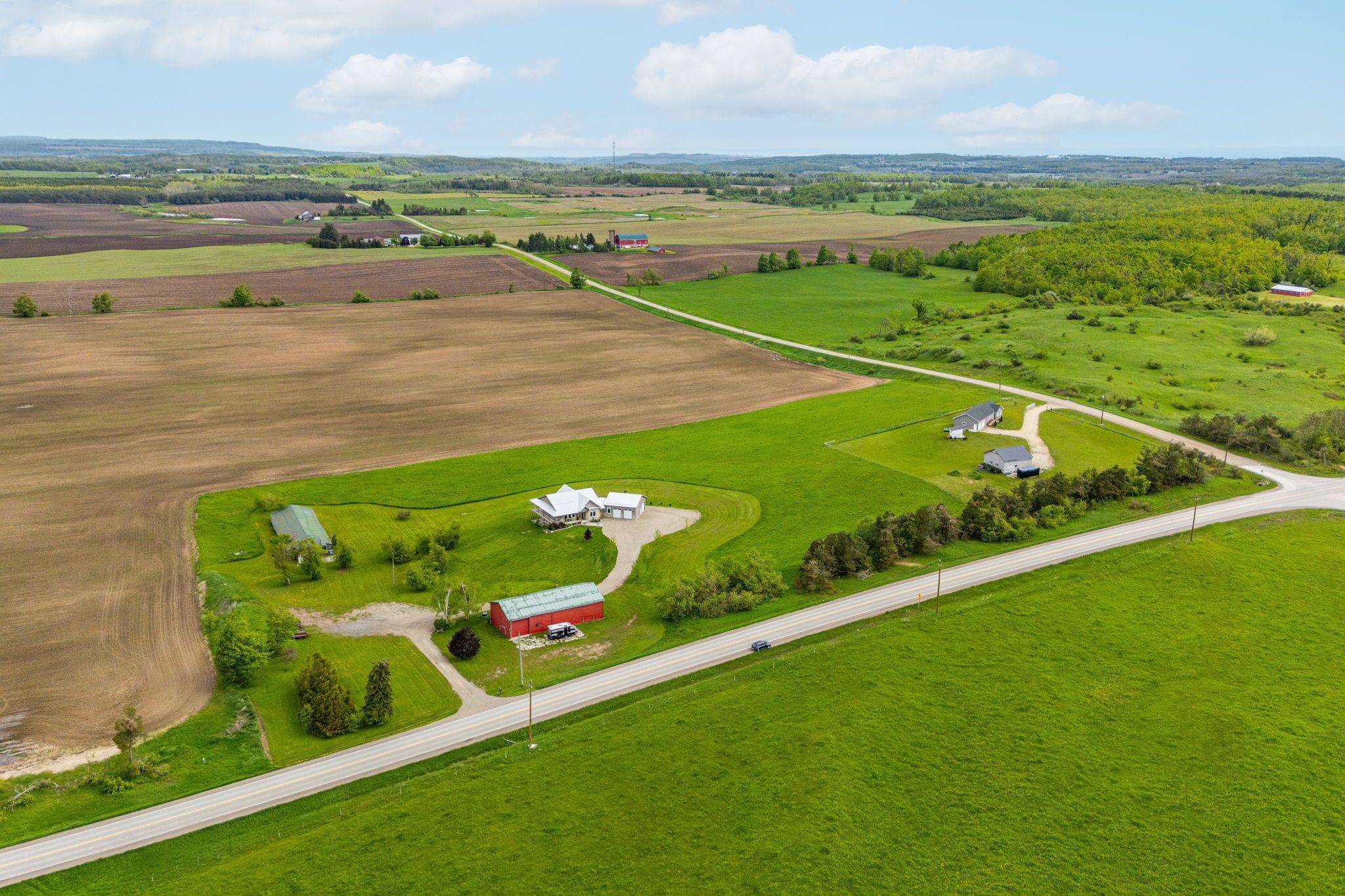 Mulmur, ON L9V 0W4,706249 County Road 21 N/A