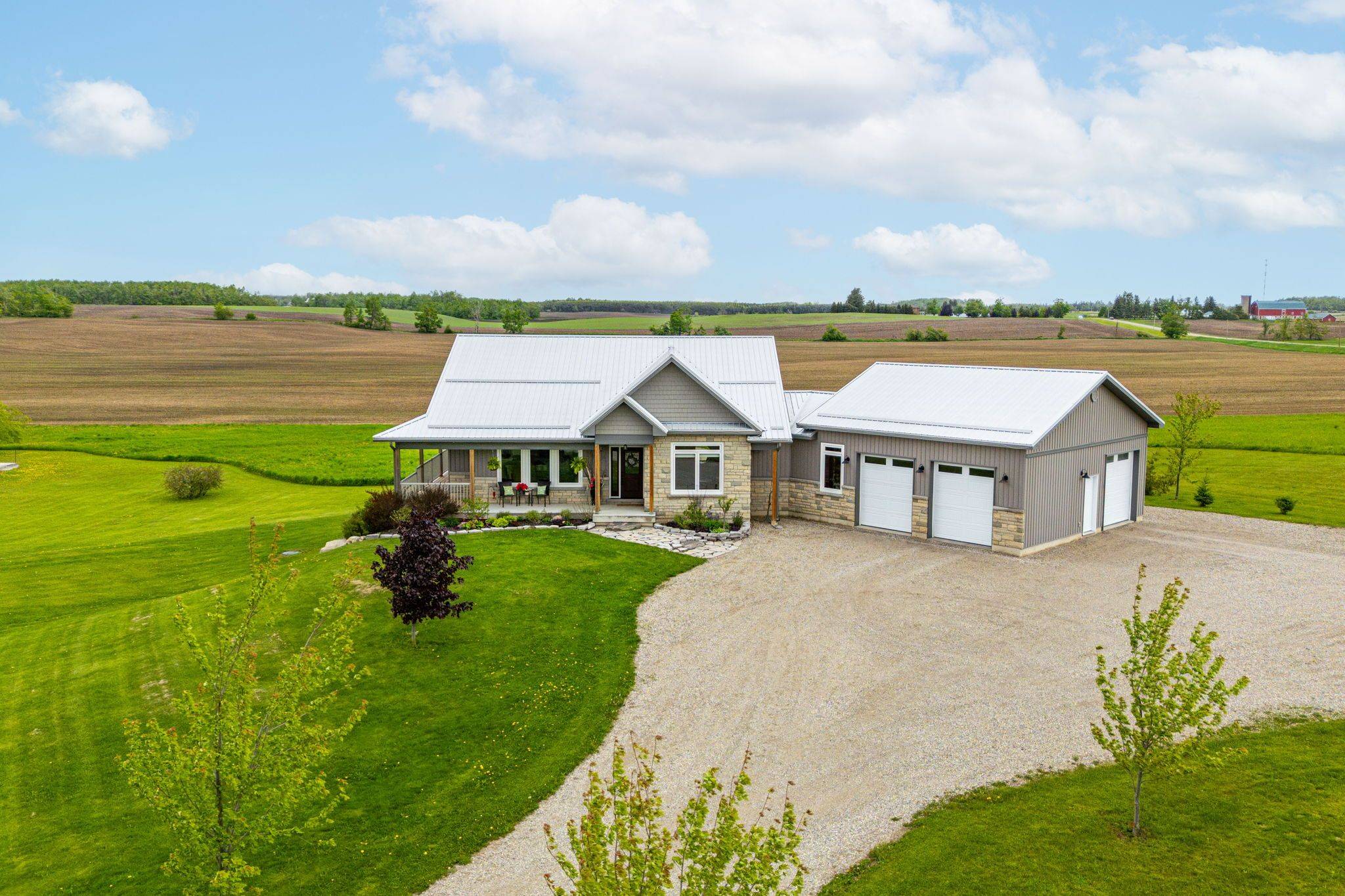 Mulmur, ON L9V 0W4,706249 County Road 21 N/A