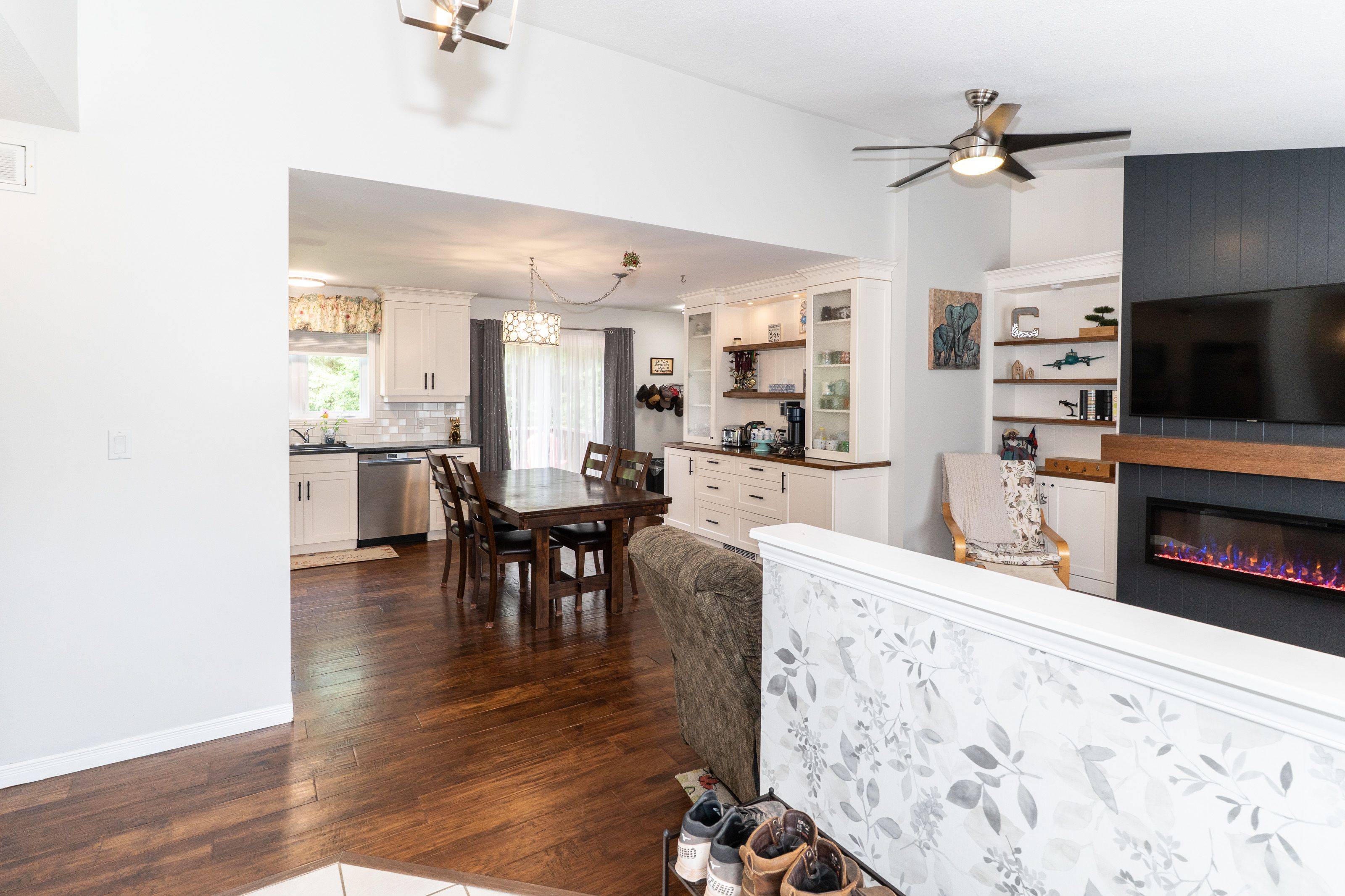 Huntsville, ON P1H 2J4,74 GLENCAIRN CRES