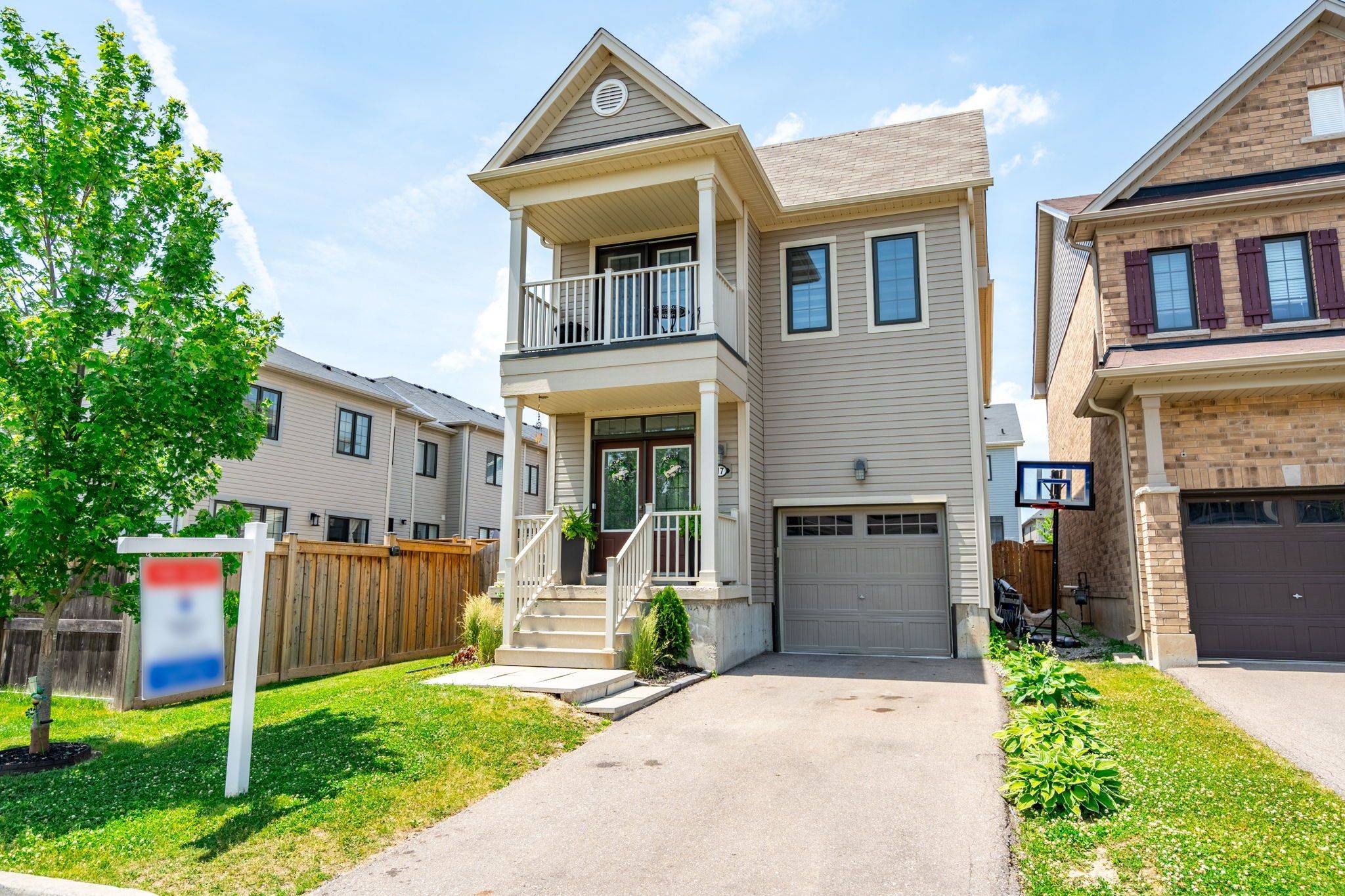17 Kelso DR, Haldimand, ON N3W 2G9