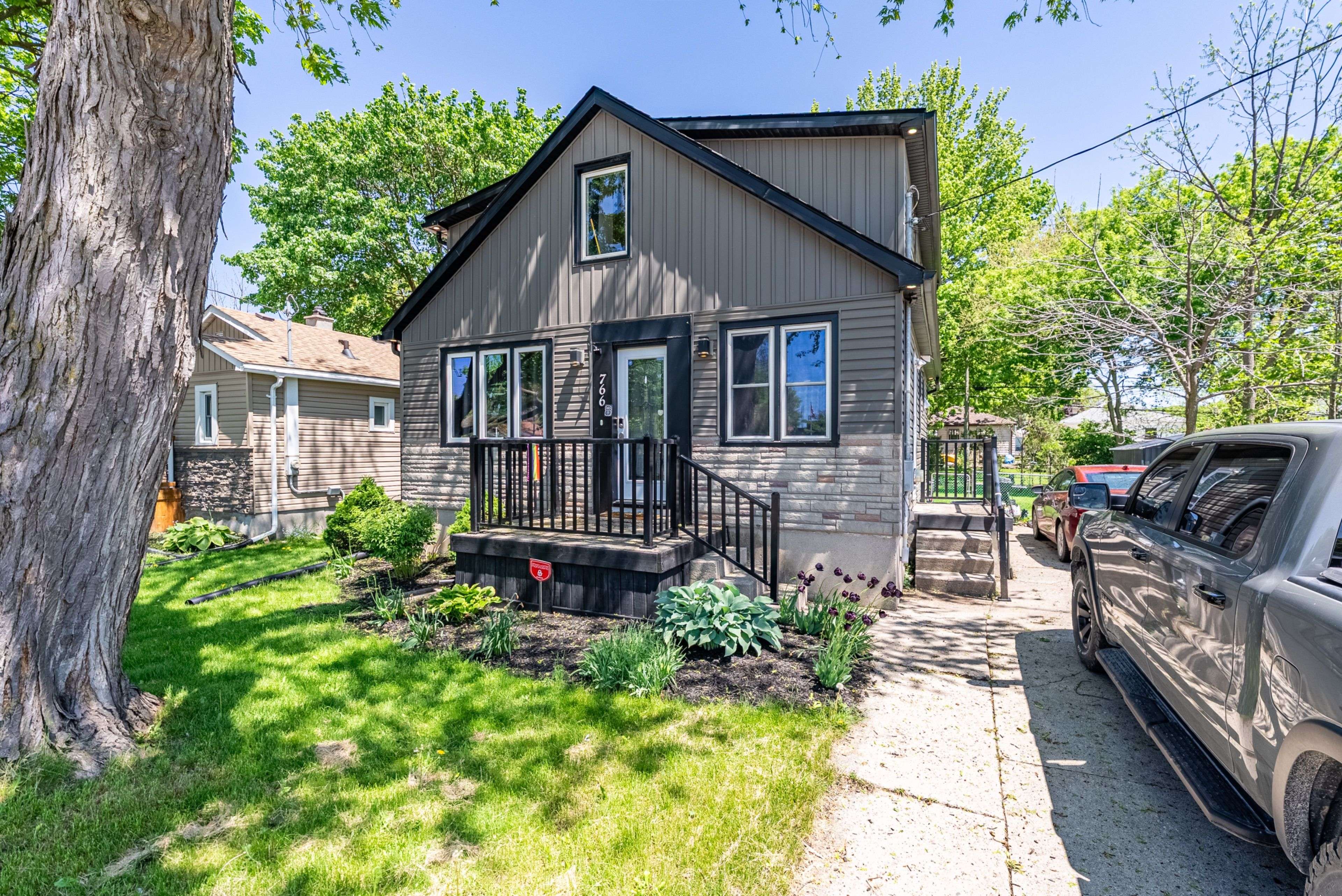 766 Glasgow ST, London East, ON N5Y 1V9