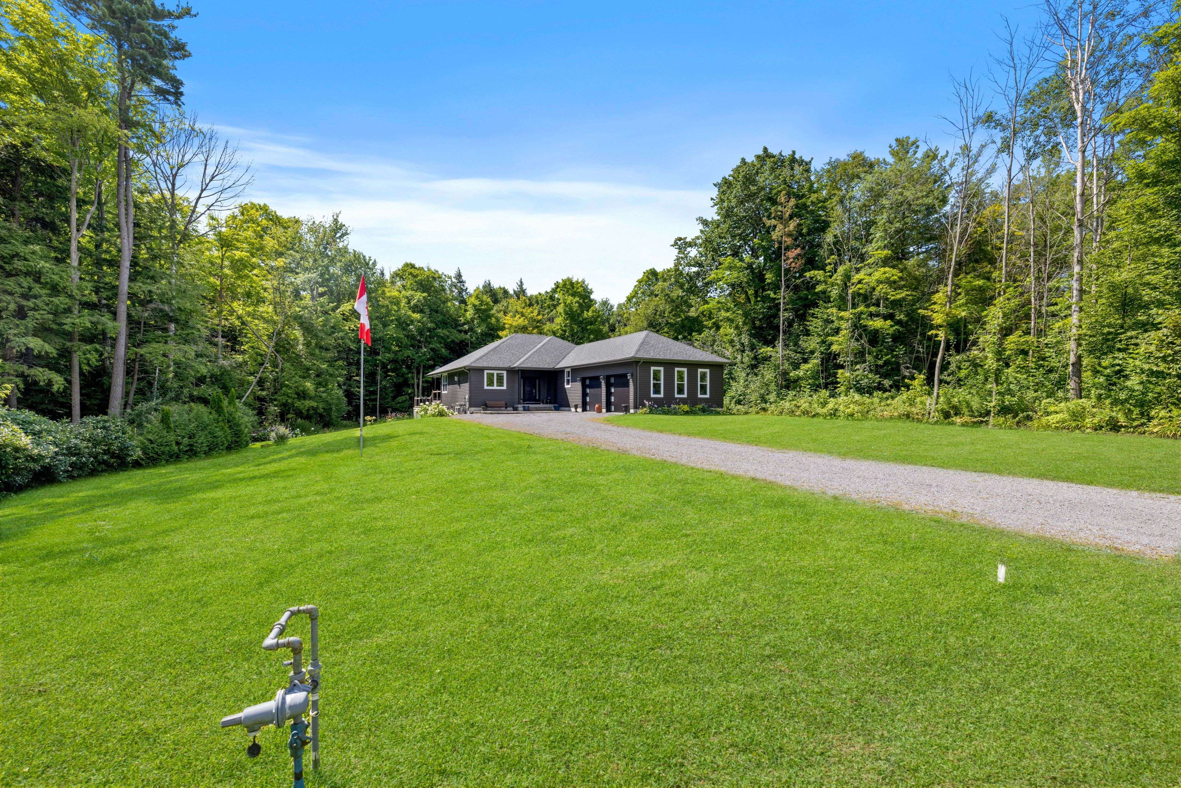 Quinte West, ON K0K 1H0,25 Powerline RD