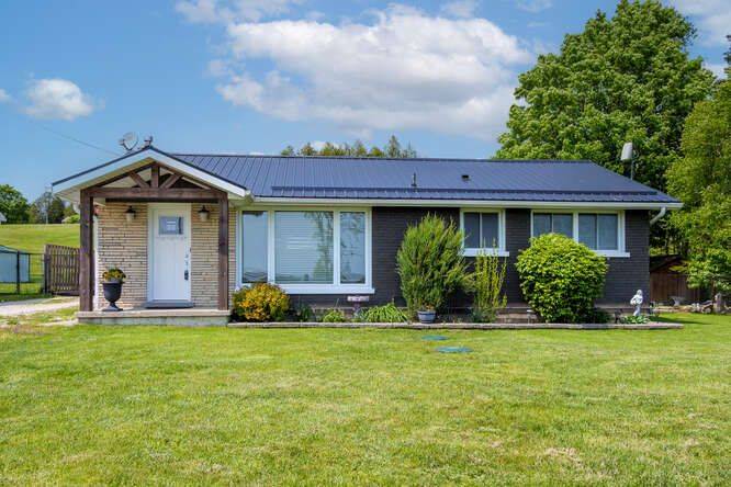 202093 21 HWY, Georgian Bluffs, ON N4K 5N7