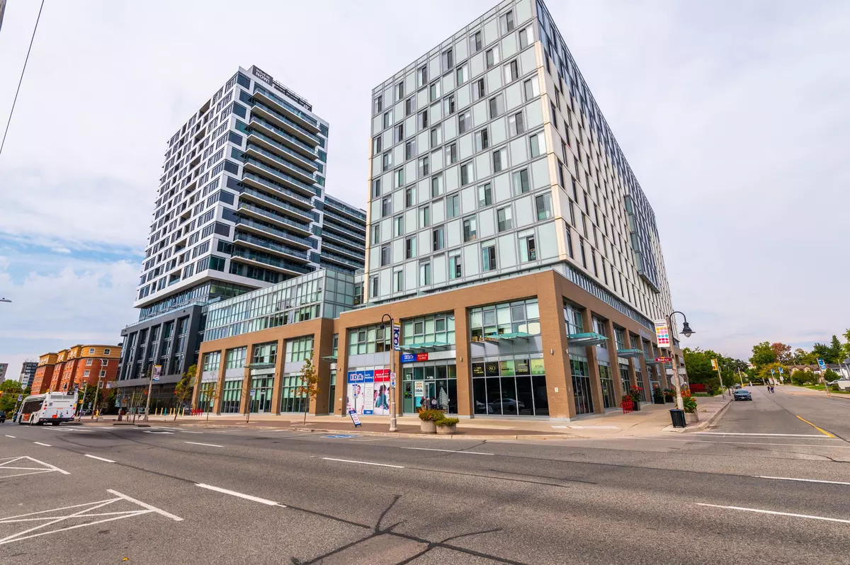Oshawa, ON L1G 0A2,100 Bond ST E #4