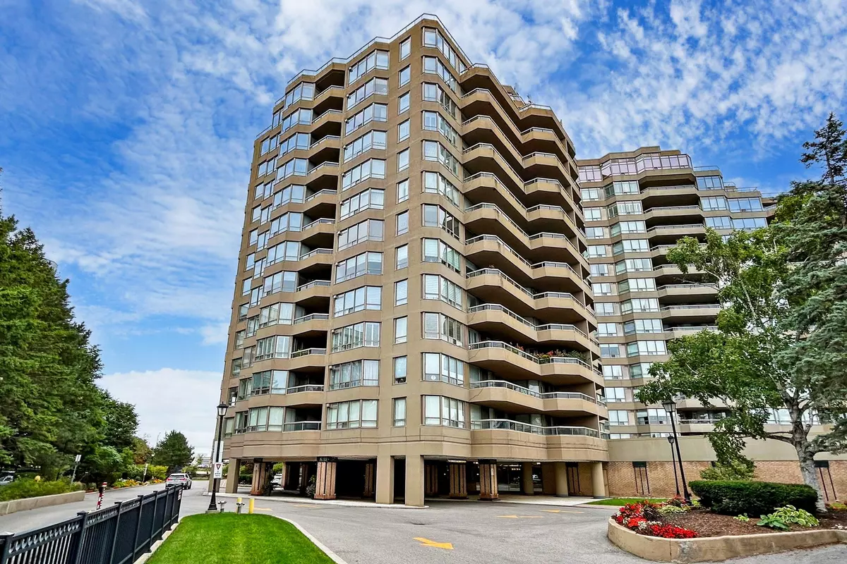 Markham, ON L3R 0G1,610 Bullock DR #514