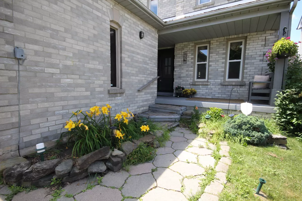 Mississauga, ON L5N 6M8,3075 Dalehurst DR #MAIN