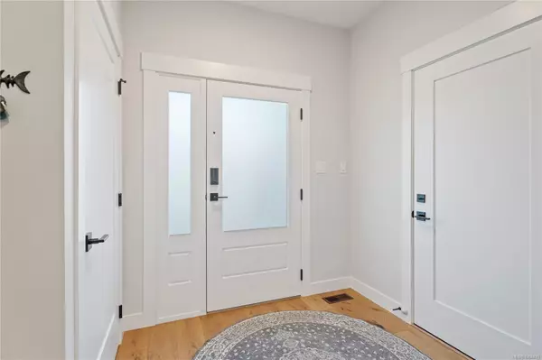 Duncan, BC V9L 5R4,2052 Ernest Lane