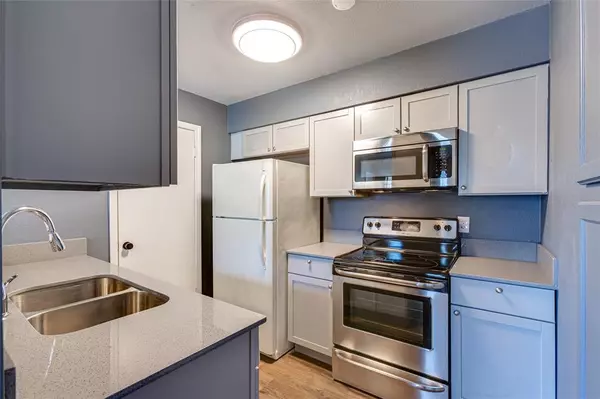 5616 Preston Oaks Road #206, Dallas, TX 75254