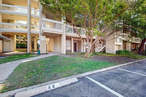 Dallas, TX 75248,5310 Keller Springs Road #611