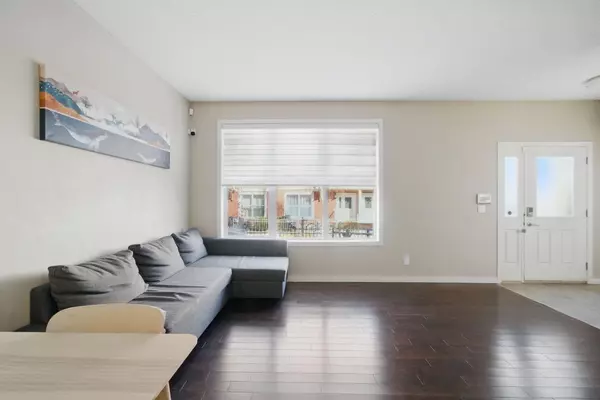 Calgary, AB T3M 0P7,10 Auburn Bay AVE Southeast #319