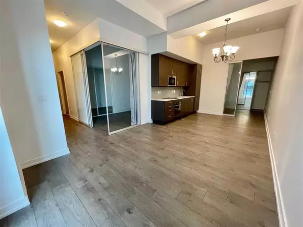 Toronto C01, ON M5T 1S2,297 College ST #1001