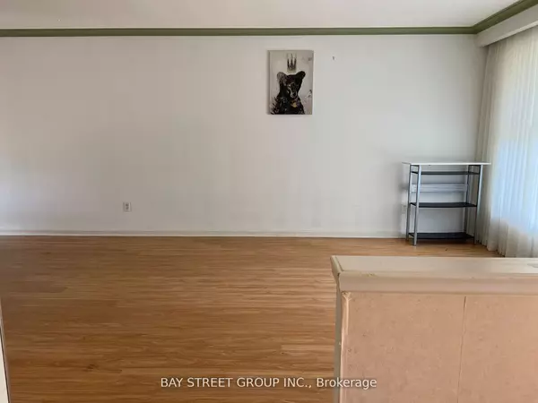 19 Arrowflight DR, Markham, ON L3P 1R9