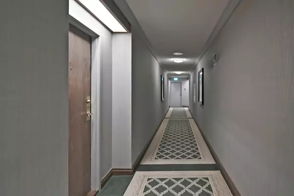 Mississauga, ON L4Z 1W3,4235 Sherwoodtowne BLVD #802