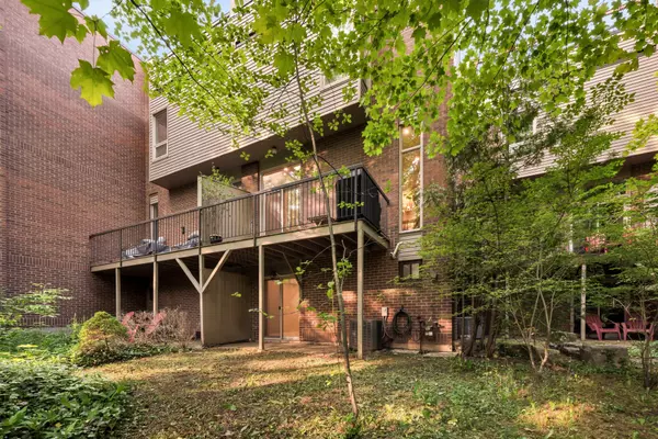 Oakville, ON L6H 2W7,1250 Marlborough CT #23
