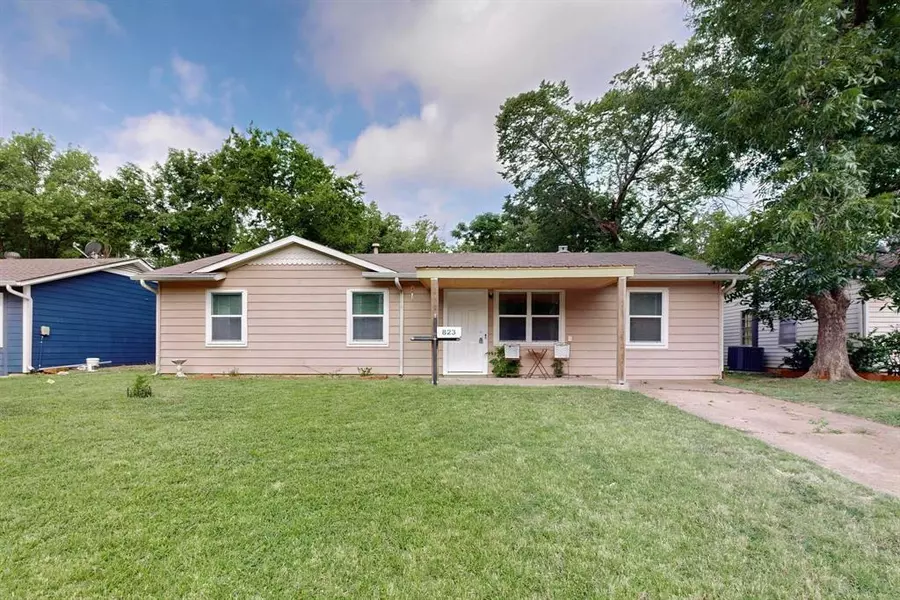 823 Collin Drive, Euless, TX 76039
