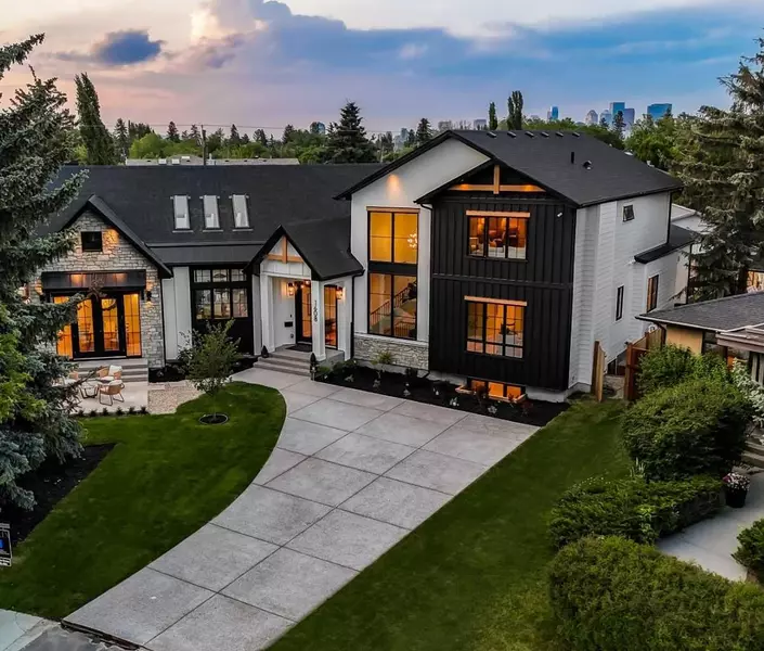 1608 49 AVE Southwest, Calgary, AB T2T2T7