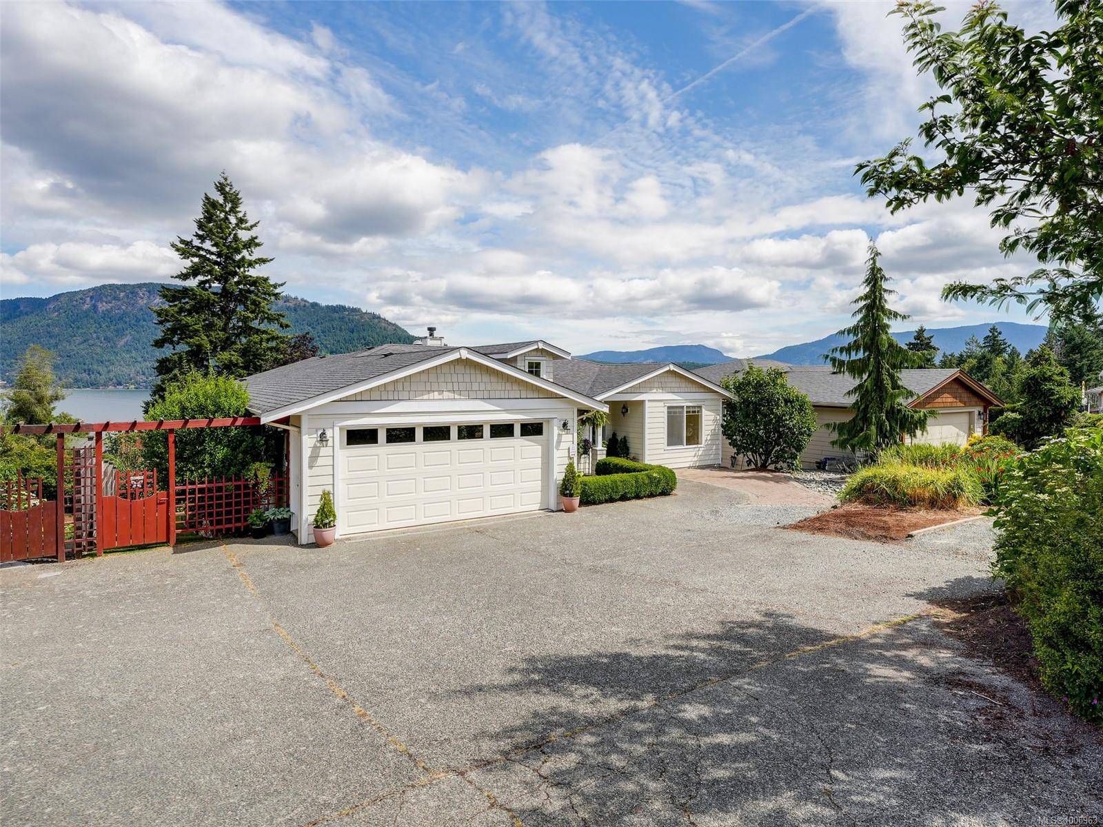 4675 Davenport Rd, Cowichan Bay, BC V0R 1N1
