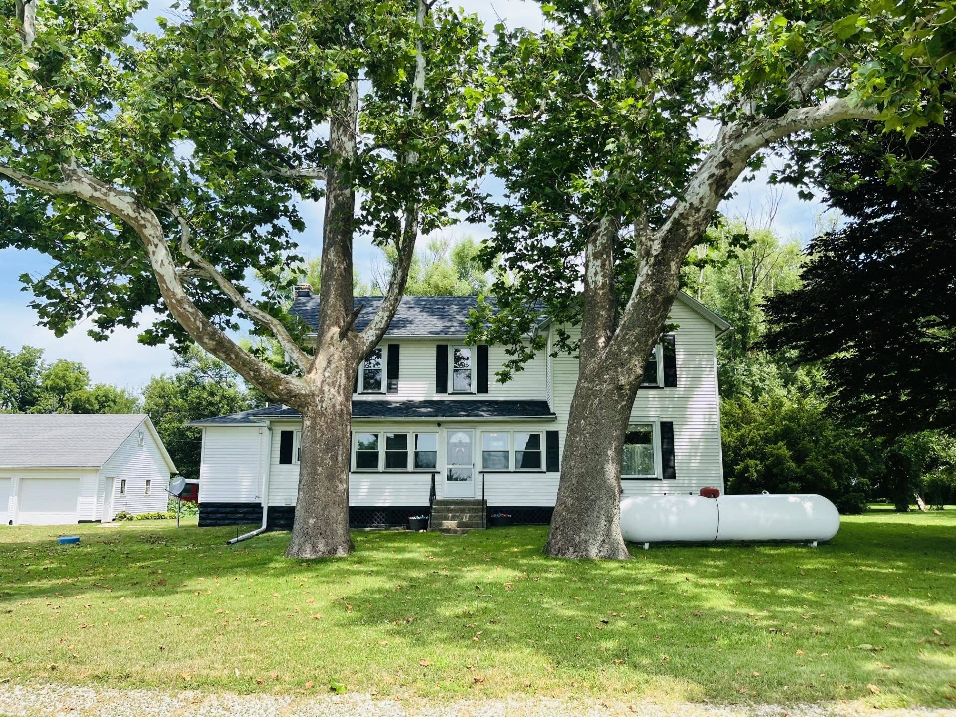 24949 3200 E Street, La Moille, IL 61330
