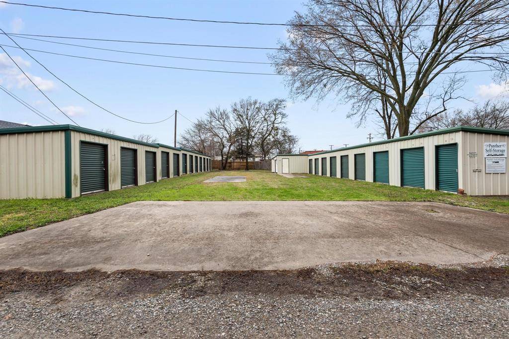 Bells, TX 75414,104 S Commercial Street