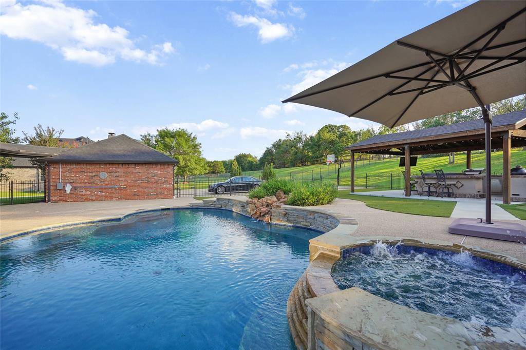 Double Oak, TX 75077,104 W Carruth Lane