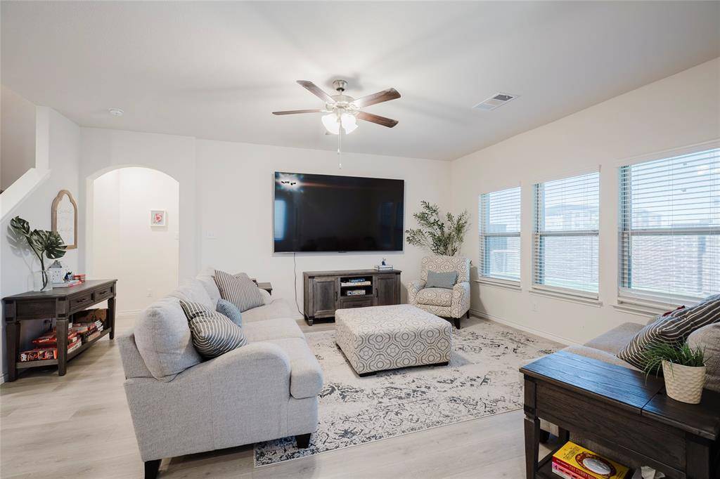 462 Pleasant Hill Lane, Fate, TX 75189