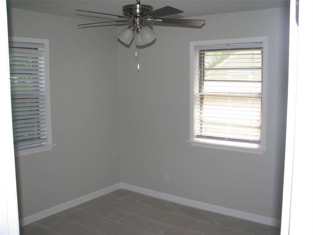 Cleburne, TX 76033,705 N Pendell Avenue