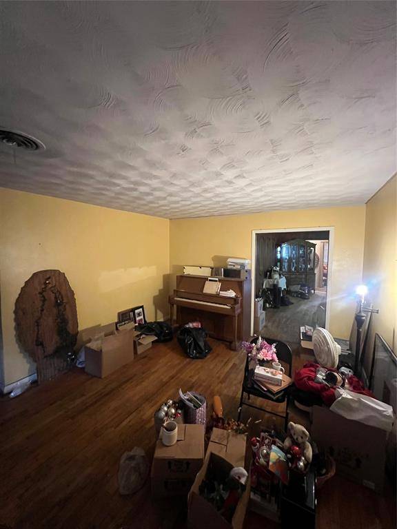 Cockrell Hill, TX 75211,4446 Preston Circle