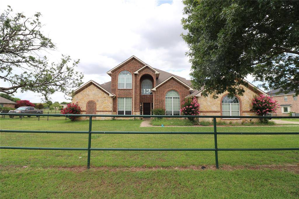 1022 Horse Creek Road, Crowley, TX 76036
