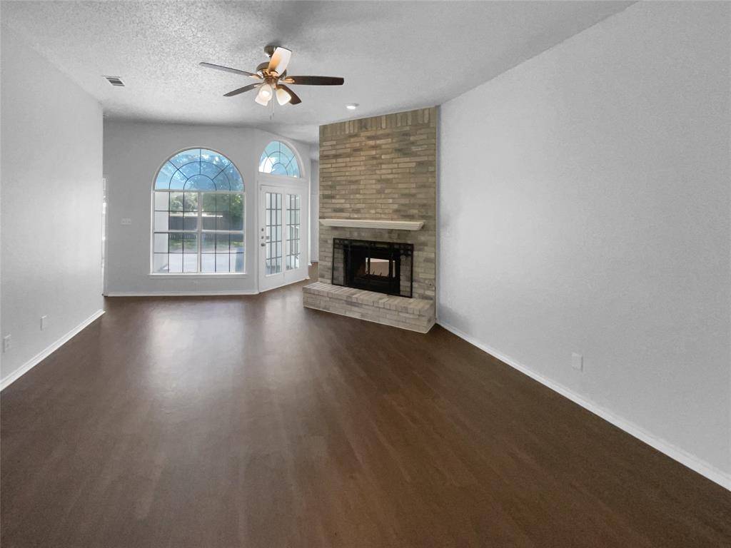 Rowlett, TX 75088,4914 Clay Drive