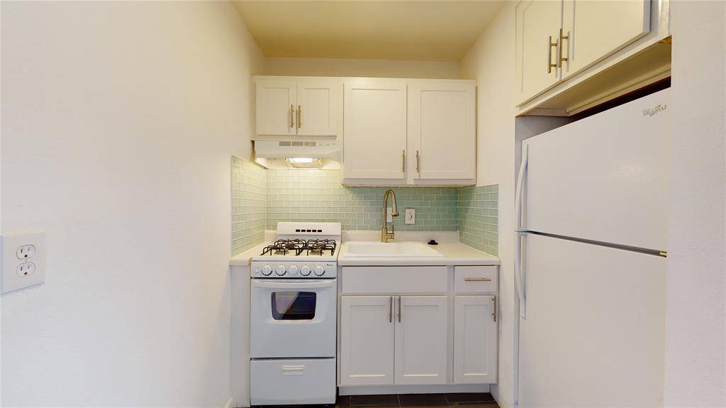 Dallas, TX 75214,2405 Abrams Road #S1