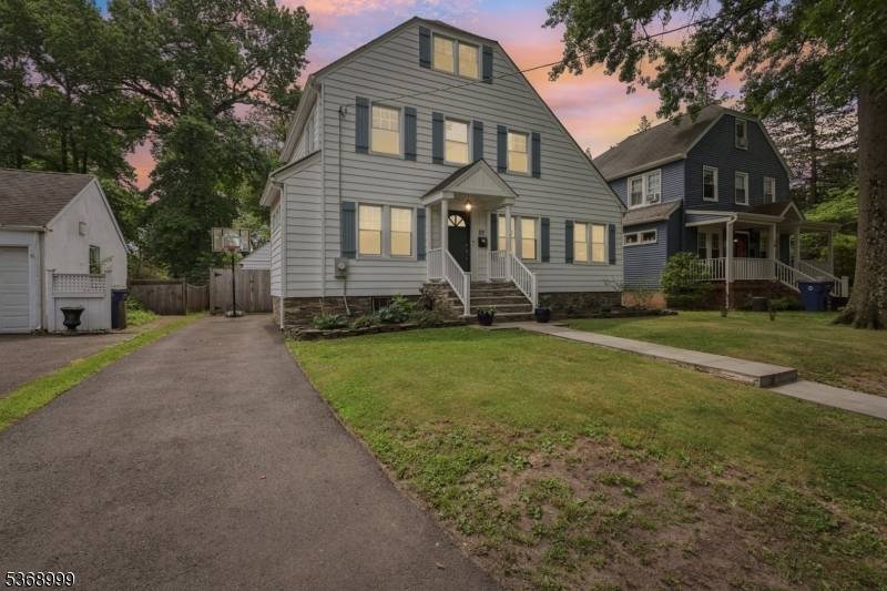 22 Laurel Pl, Fanwood Boro, NJ 07023