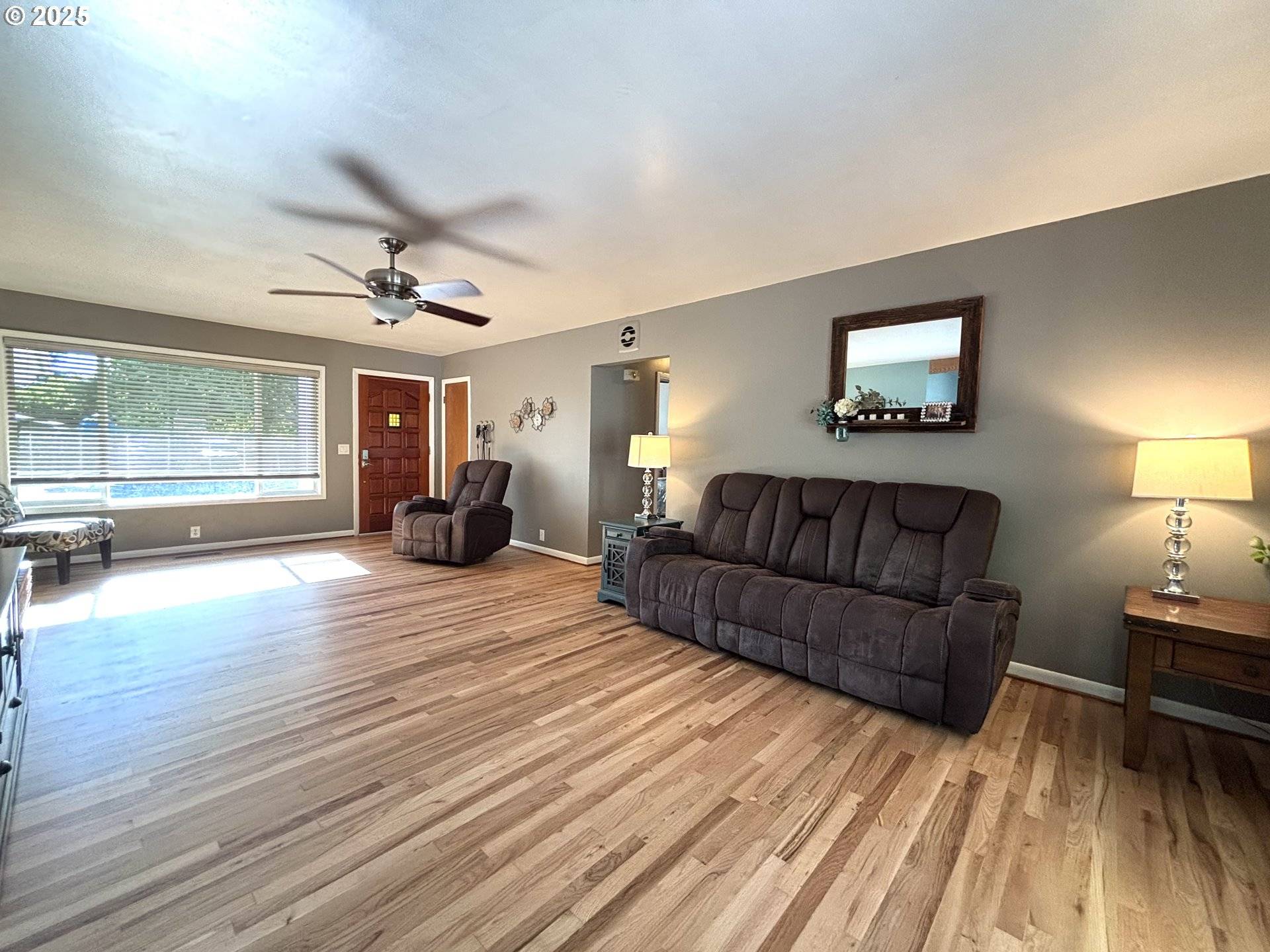 Roseburg, OR 97471,733 W BALLF ST
