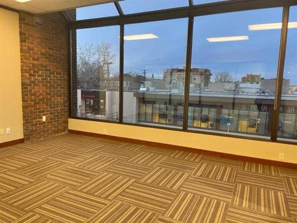 Calgary, AB T2E 2R3,1217 Centre ST NW #218