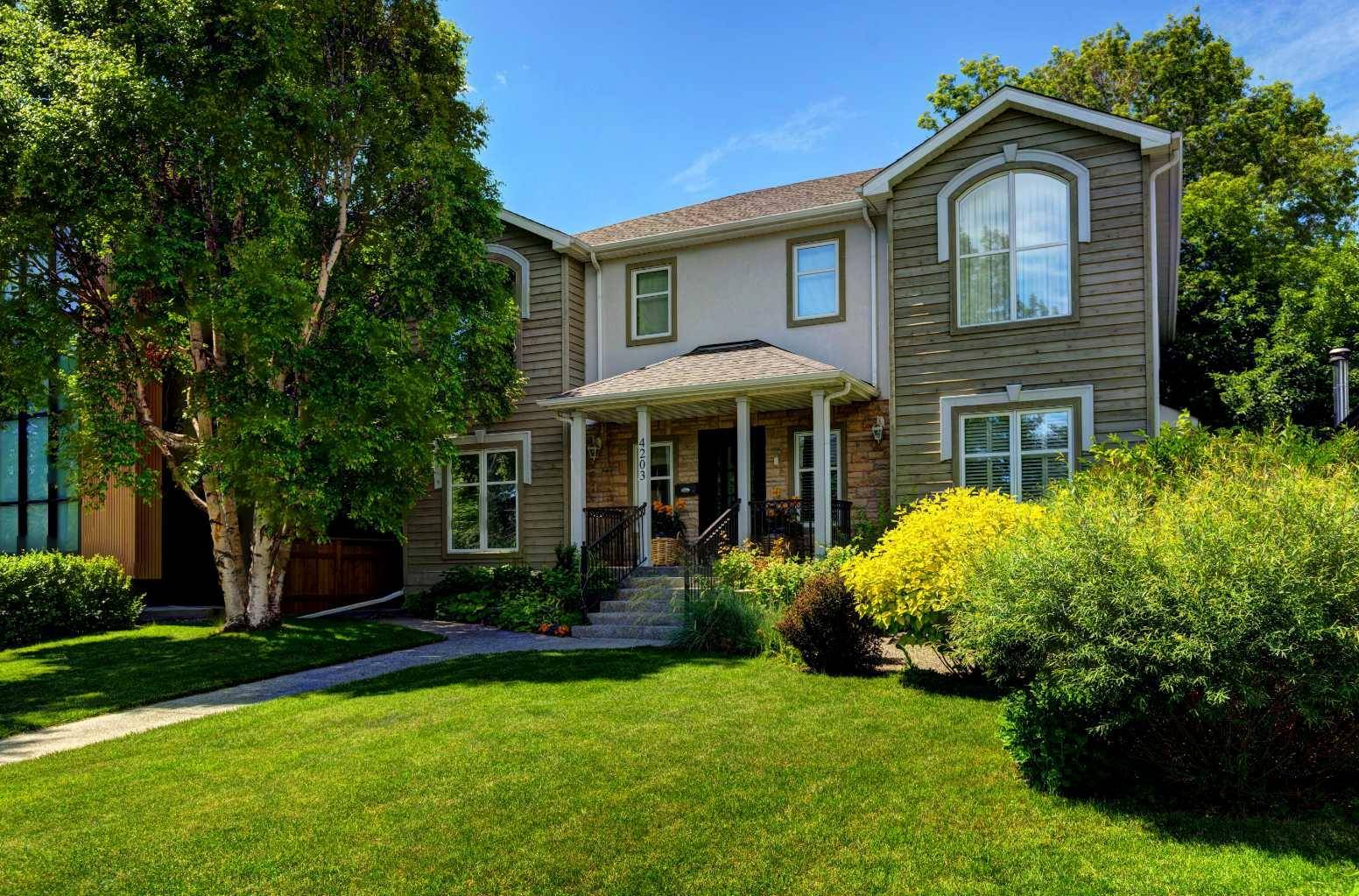 Calgary, AB T2T4B1,4203 15 ST Southwest