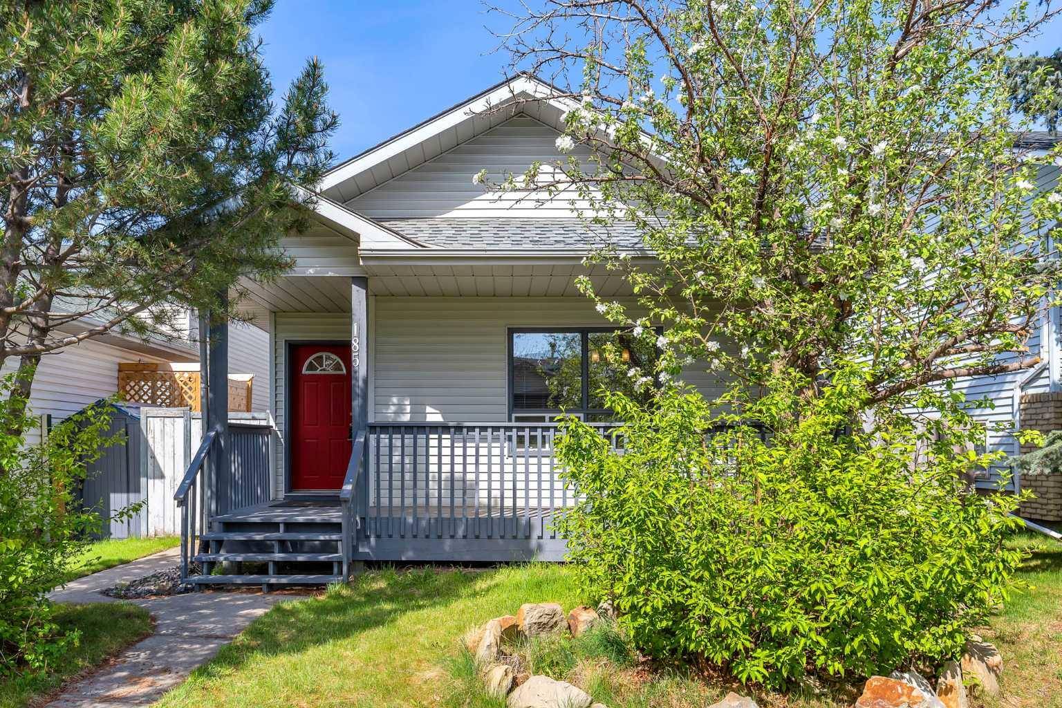 185 Coventry PL NE, Calgary, AB T3K 4A6