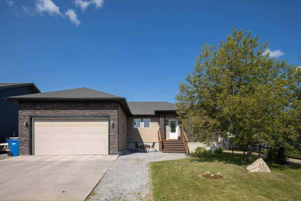 431 Carriage Lane XING, Carstairs, AB T0M 0N0