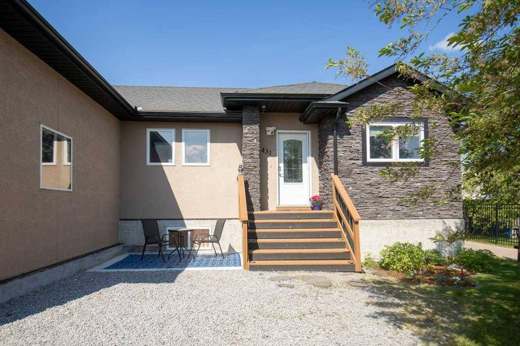 Carstairs, AB T0M 0N0,431 Carriage Lane XING